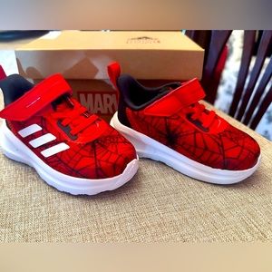 Adidas-Marvel Spiderman children’s shoes. Red & Navy. Size 5K.